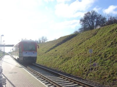 Traukinys į oro uostą
