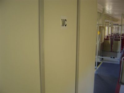 Traukinys į oro uostą