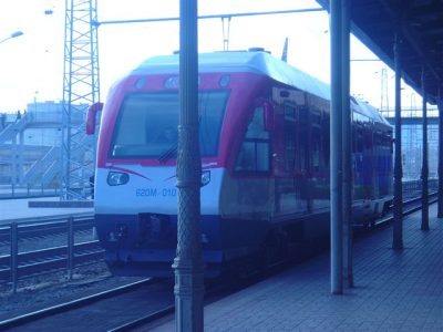 Traukinys į oro uostą